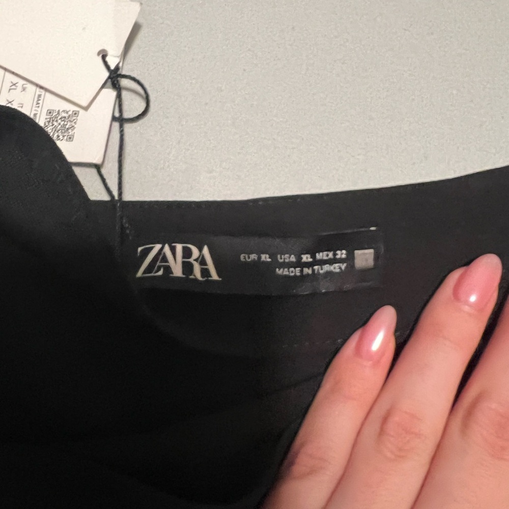 *BRAND NEW* ZARA BLACK SKIRT WITH TAG - Picture 4 of 6